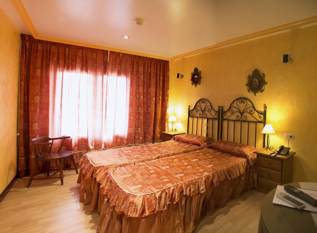 Hotel A. G. Porcillan Ribadeo Extérieur photo